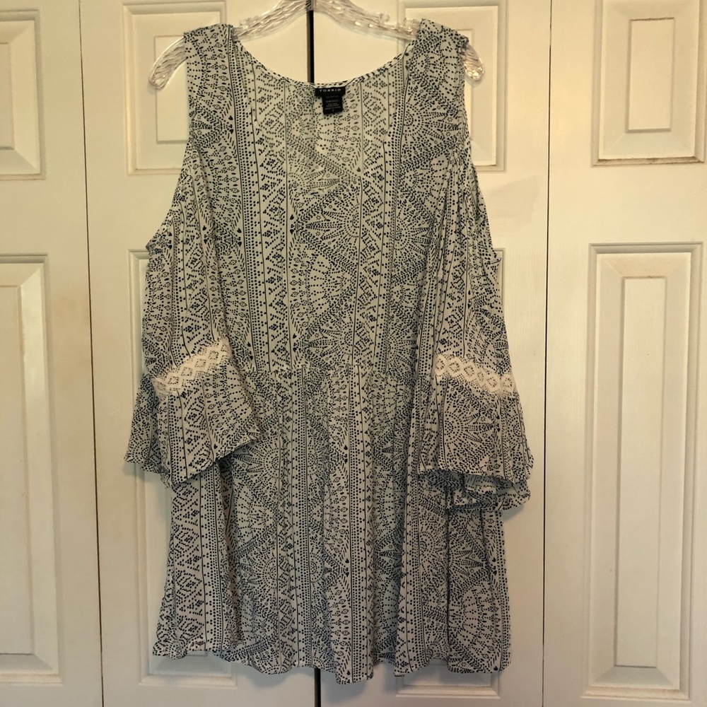 Print Bell Sleeve Cold Shoulder